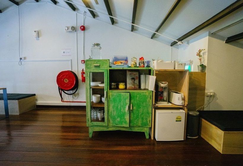 هاستل Draper Startup House For Entrepreneurs