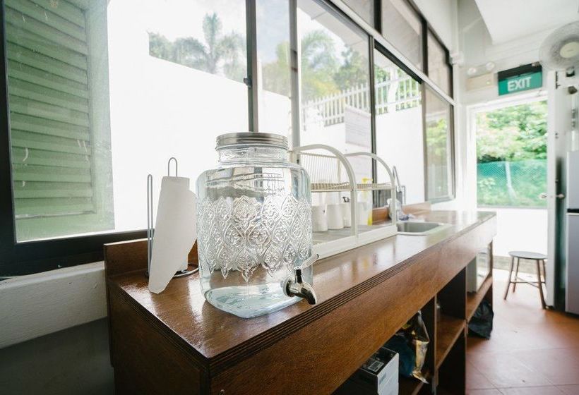 هاستل Draper Startup House For Entrepreneurs