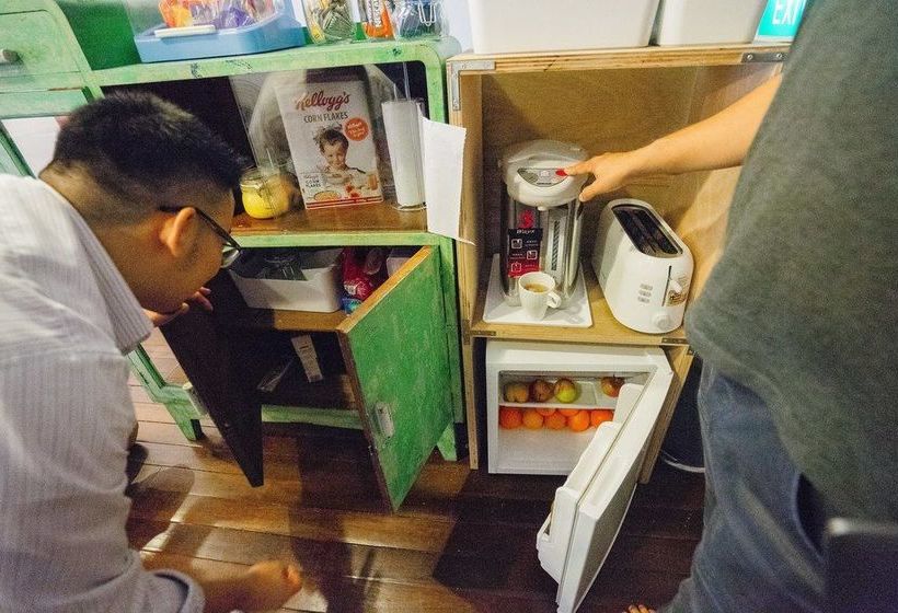 هاستل Draper Startup House For Entrepreneurs