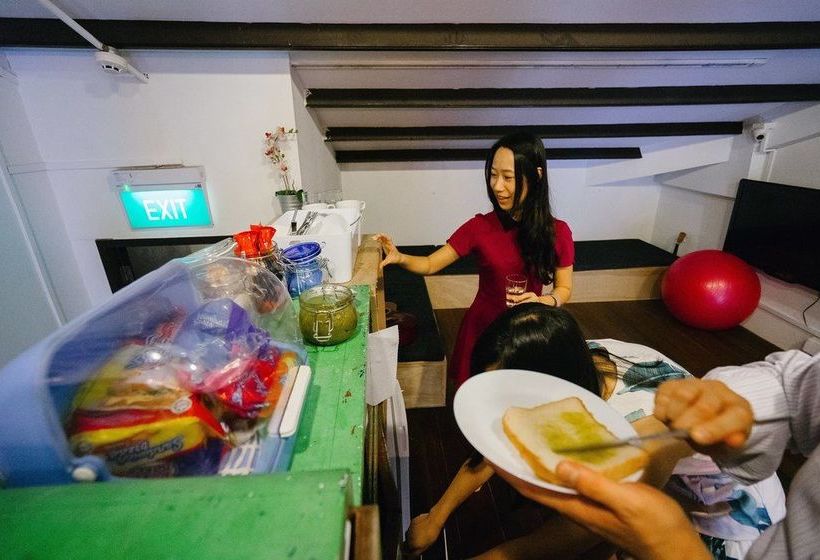 هاستل Draper Startup House For Entrepreneurs