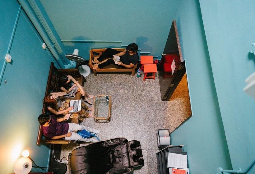 هاستل Draper Startup House For Entrepreneurs