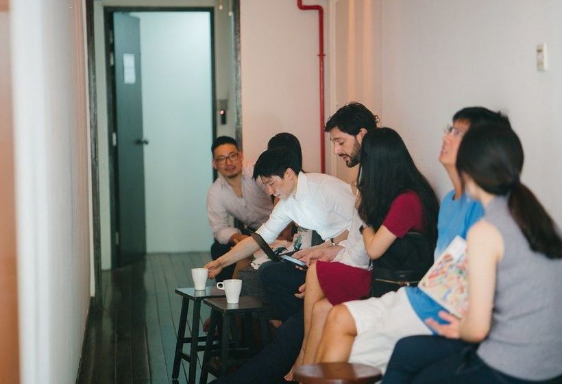 هاستل Draper Startup House For Entrepreneurs