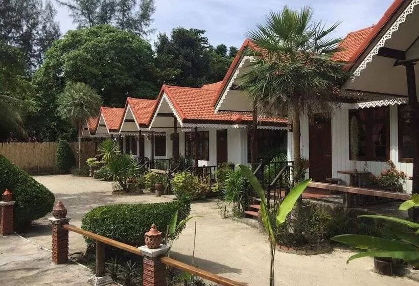 هتل Bunga Resort