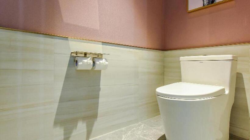 Echarm Plus Hotel Chongqing University Of Business And Industry Light Rail Station