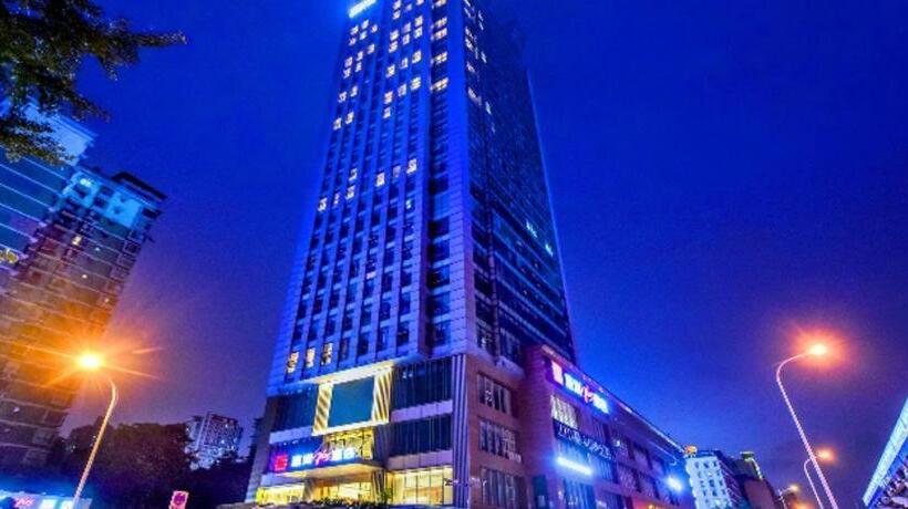 Echarm Plus Hotel Chongqing University Of Business And Industry Light Rail Station