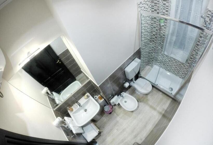 هتل Guesthouse Vittoria Rooms   The Original Since 2015