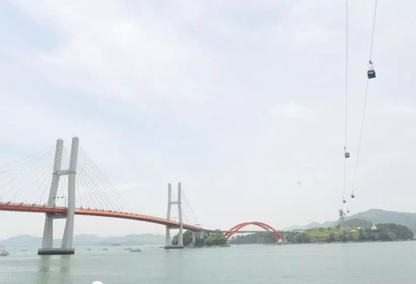 هتل Jinju Kai