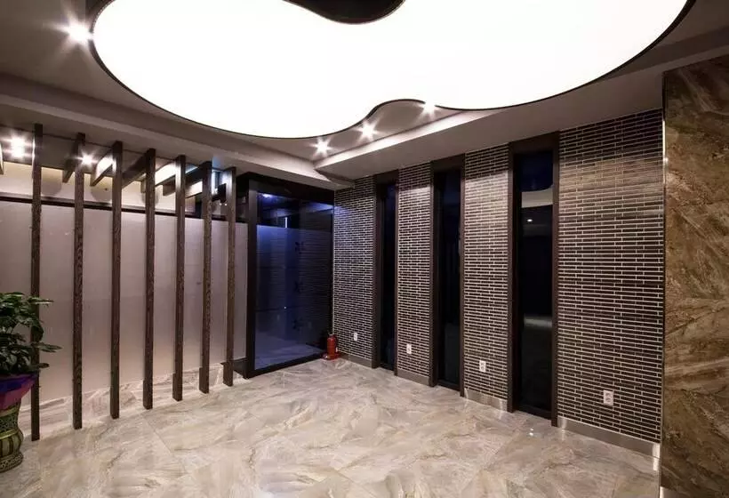 هتل Jinju Kai