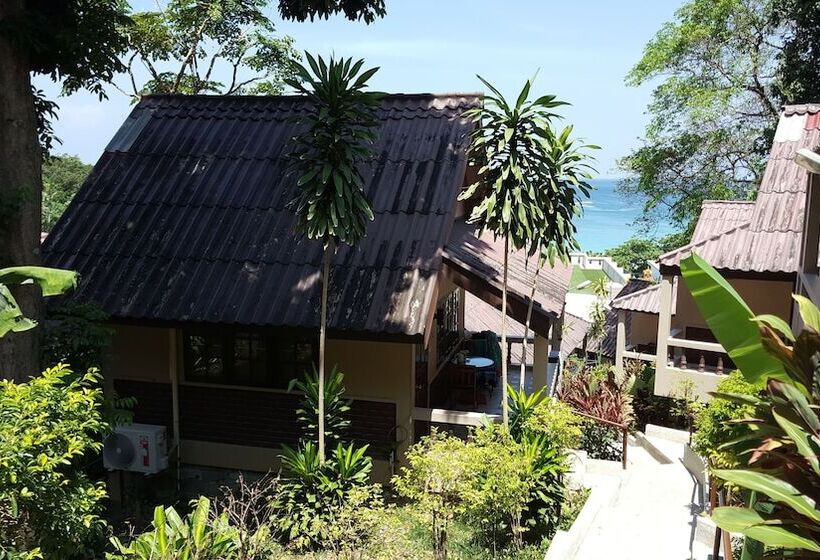 Kata Beachwalk Hotel And Bungalows
