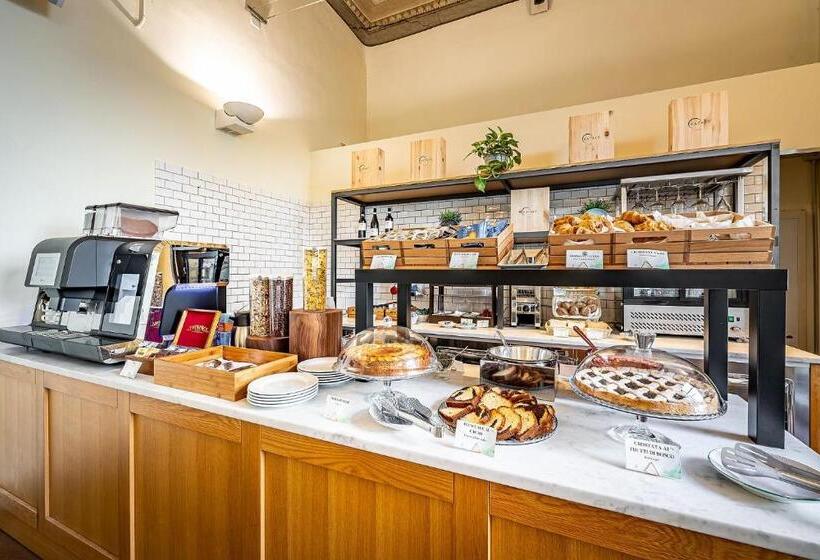 Martelli 6 Suite & Apartments