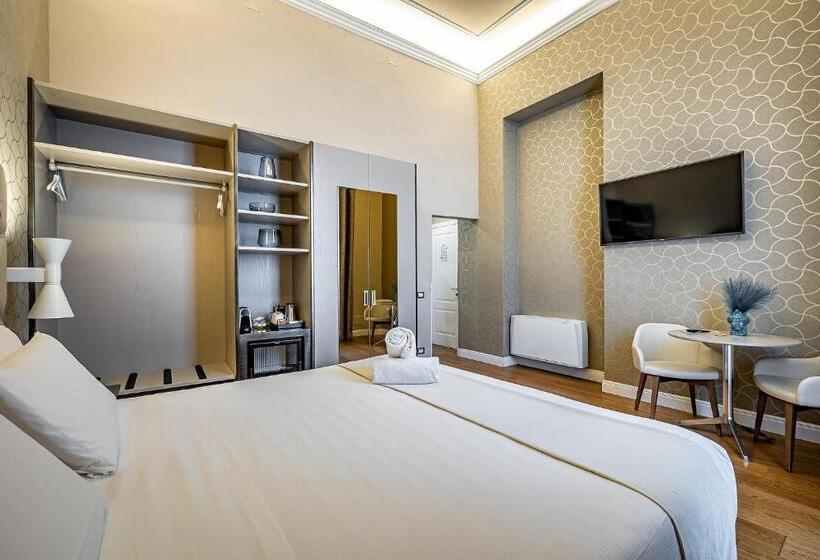 Martelli 6 Suite & Apartments