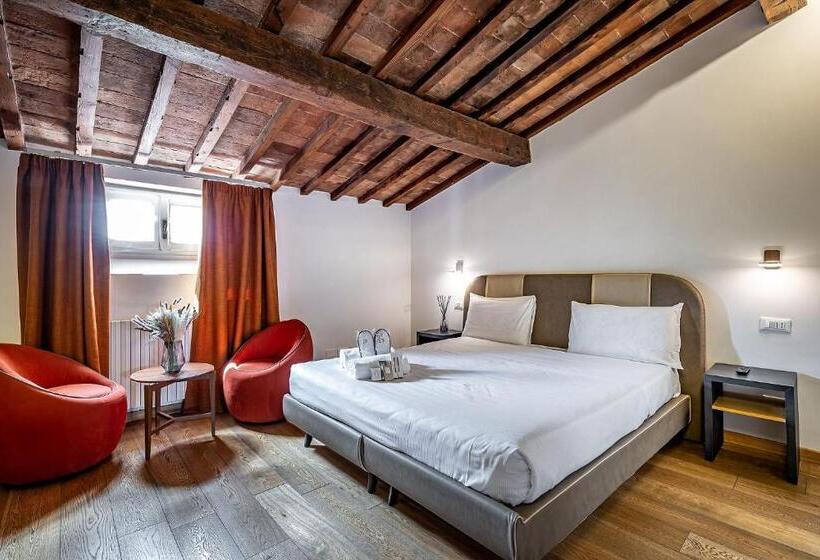 Martelli 6 Suite & Apartments