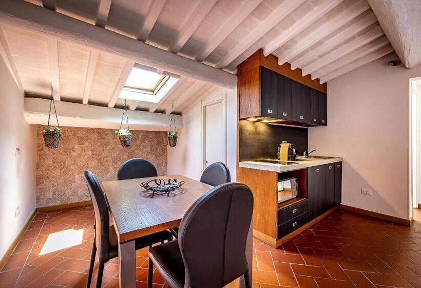 Martelli 6 Suite & Apartments