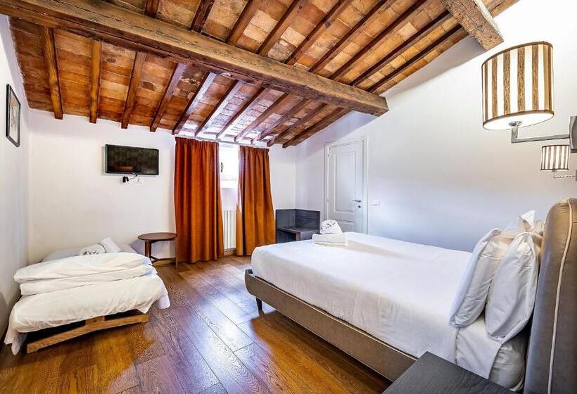 Martelli 6 Suite & Apartments