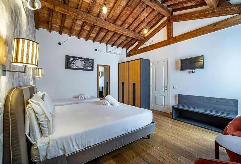 Martelli 6 Suite & Apartments