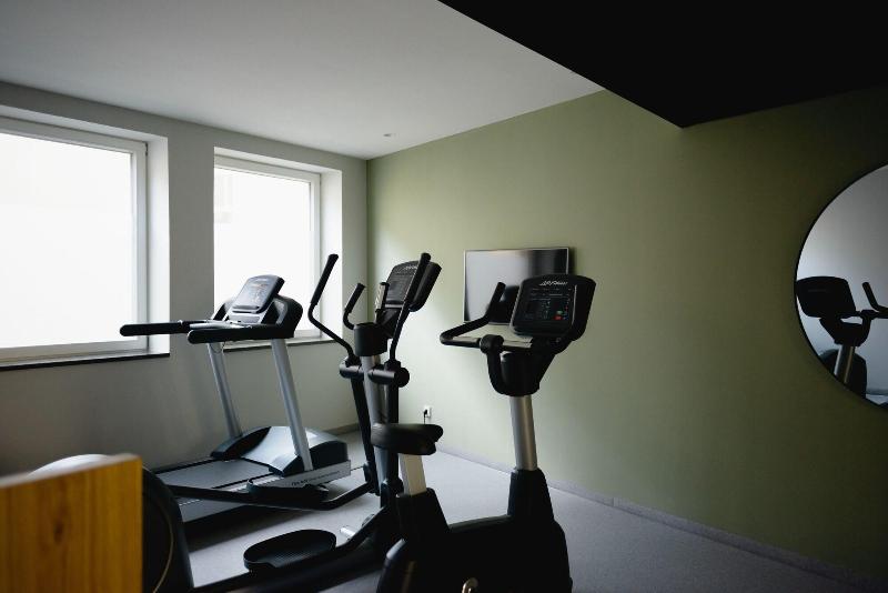 Melter Hotel & Apartments   A Neighborhood