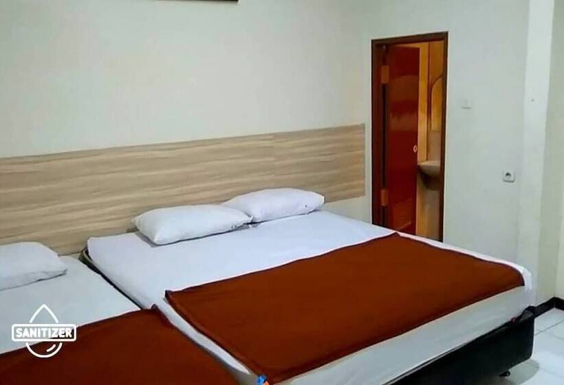 Pension (Hôtel basse catégorie) Bantal Guling Trans