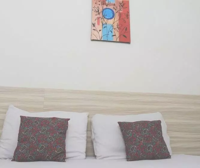 Pensionat Bantal Guling Trans