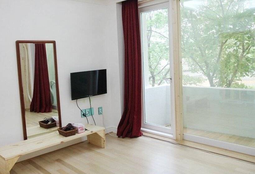 Pensió Ok San Seowon Guest House