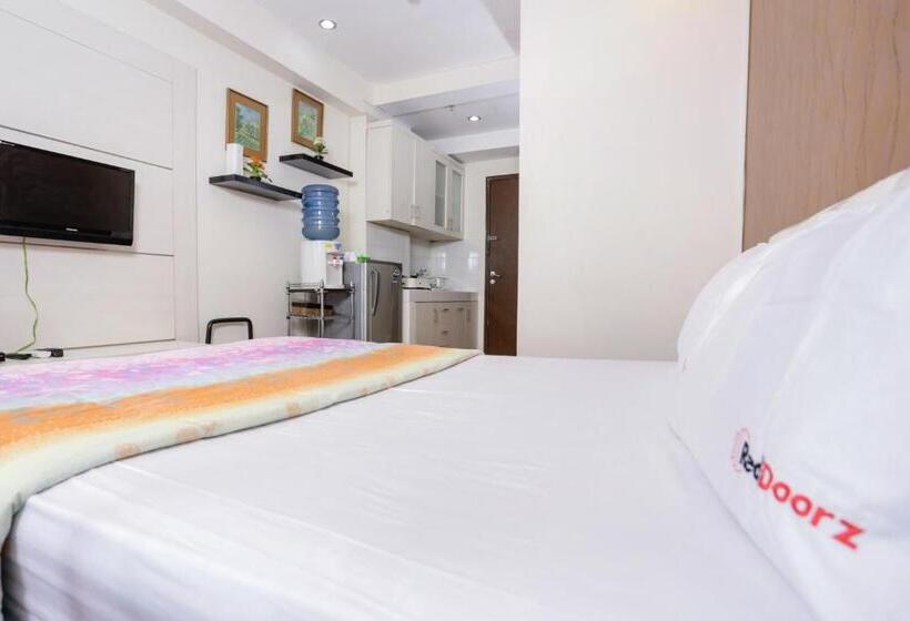 Redliving Apartemen The Suites Metro   Mary Tower E