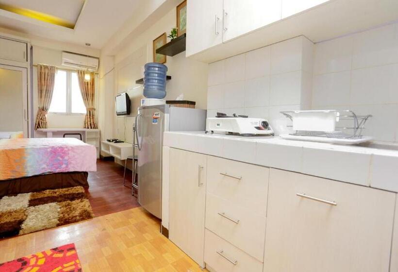 Redliving Apartemen The Suites Metro   Mary Tower E