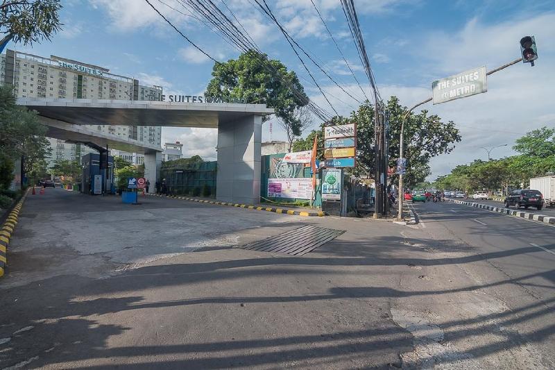 Redliving Apartemen The Suites Metro   Mary Tower E