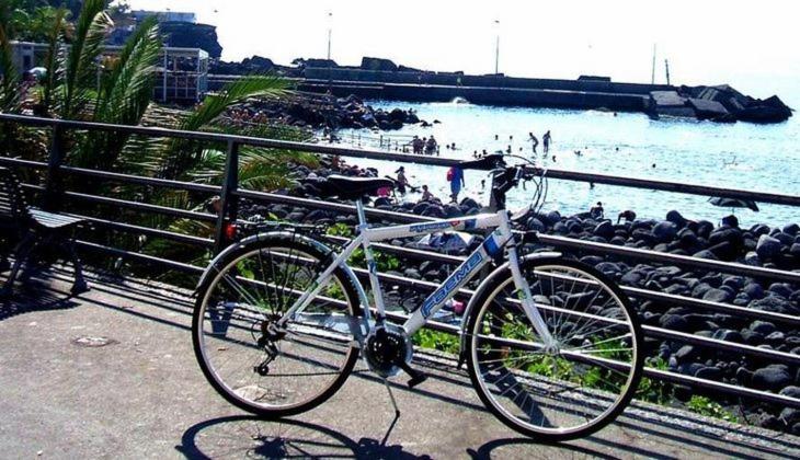 Tra L Etna E Il Mare B&b