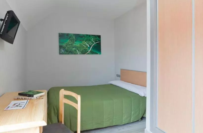 ホテル Olympia Ronda Hostel