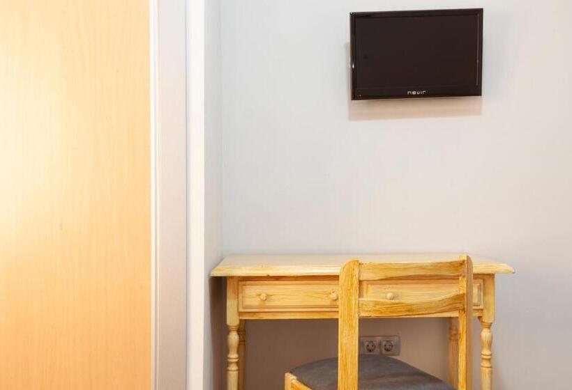 فندق Olympia Ronda Hostel