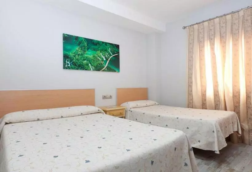 ホテル Olympia Ronda Hostel