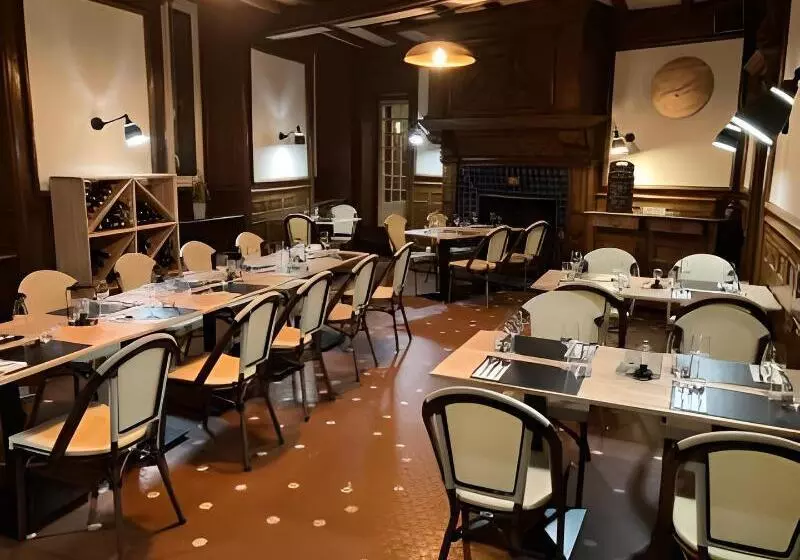 Hotelli Hôtel Du Commerce