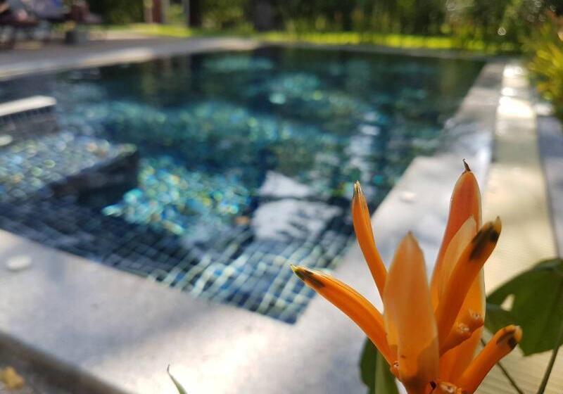 Alisea Pool Villa Aonang