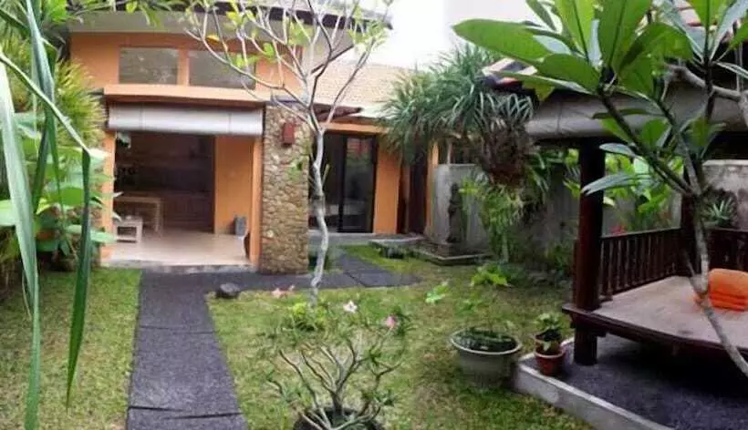 Batuan Villa
