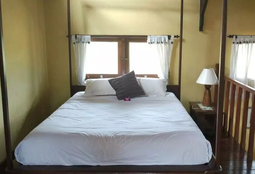 Batuan Villa