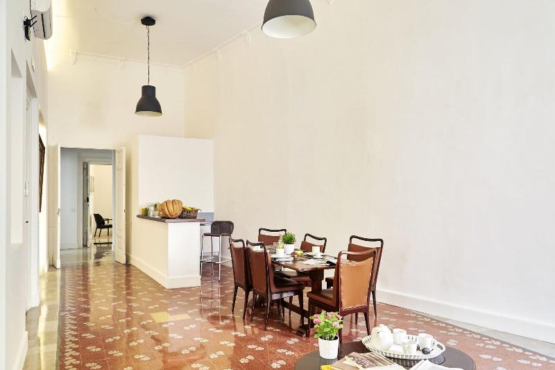 تختخواب و صبحانه Maison Toledo 210