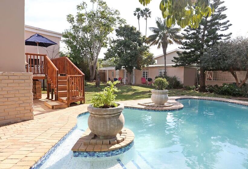 צימר Newington Place