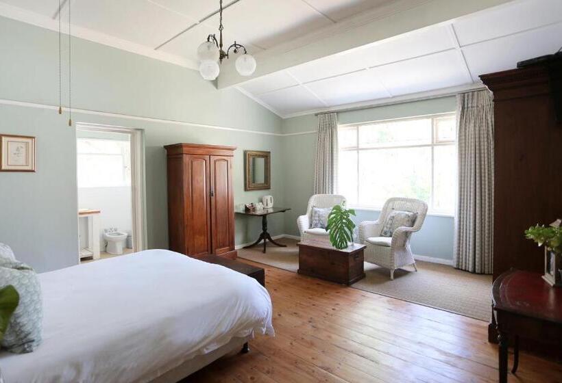 צימר Newington Place