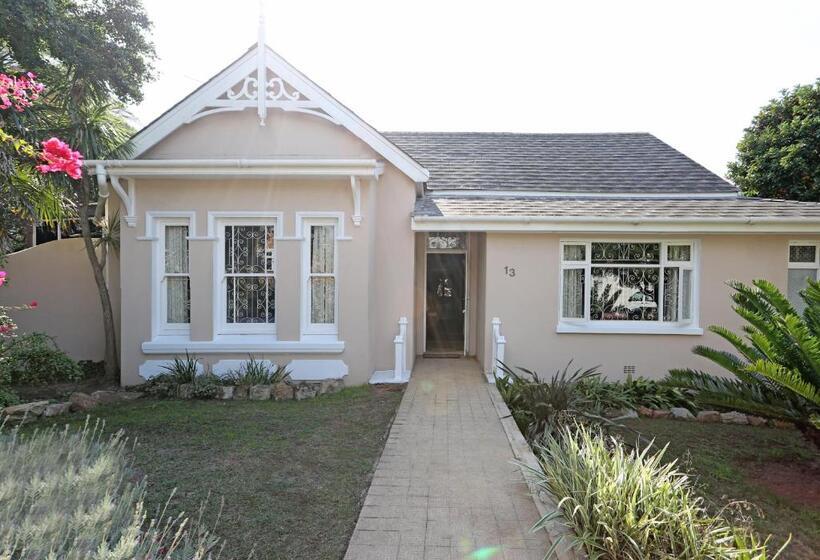 צימר Newington Place