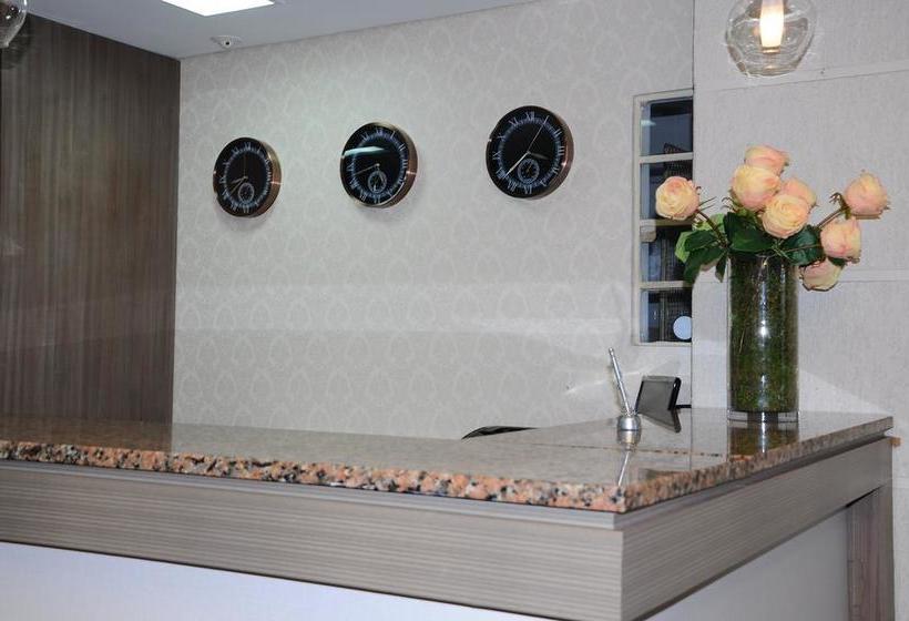 בית מלון כפרי Curitiba Palace Estação