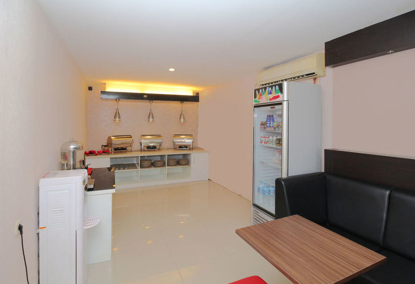 ホテル Airy Sungai Martapura Re Martadinata 6 Banjarmasin