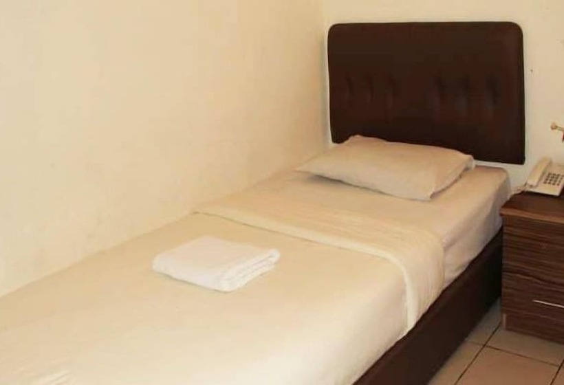 One Hotel Sadong Jaya