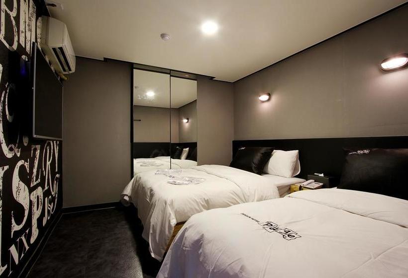 בית מלון כפרי Dajeon Jungni Page