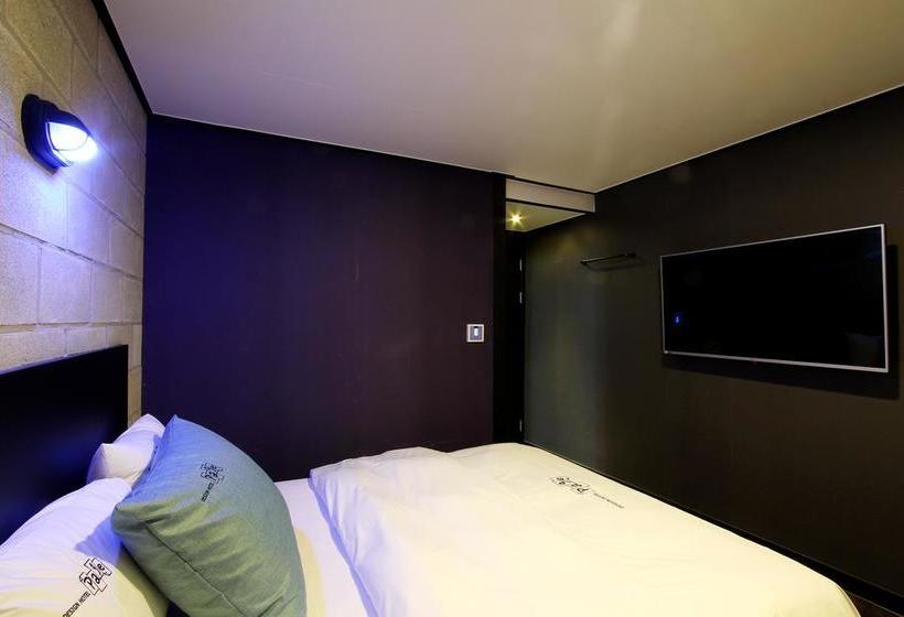 בית מלון כפרי Dajeon Jungni Page