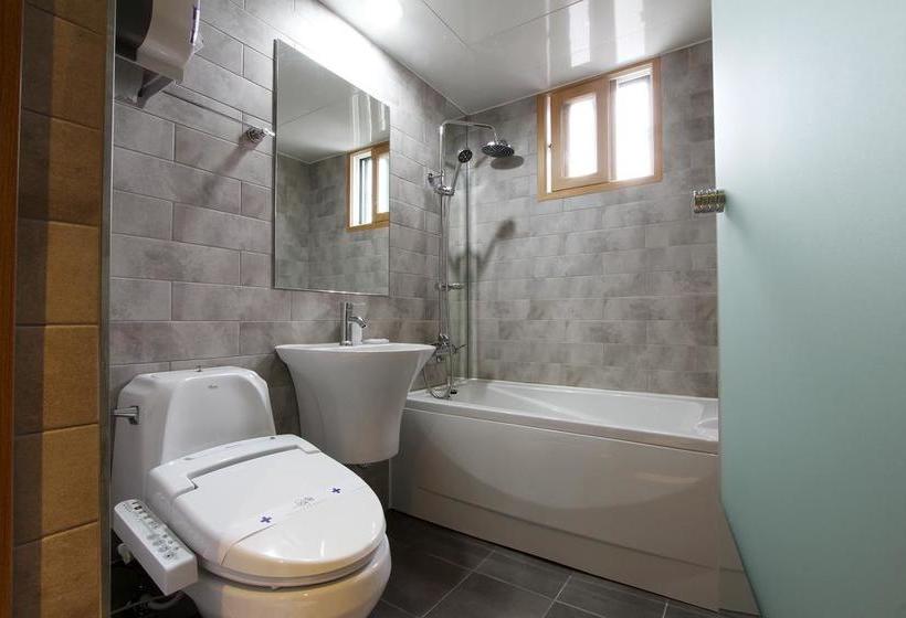 בית מלון כפרי Dajeon Jungni Page