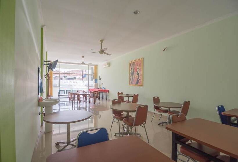 בית מלון כפרי Reddoorz At Gatot Subroto Lampung