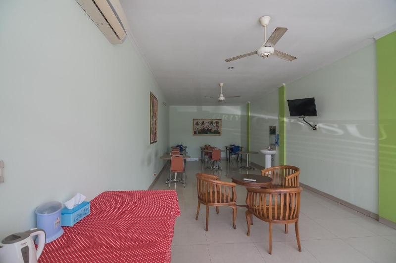 בית מלון כפרי Reddoorz At Gatot Subroto Lampung