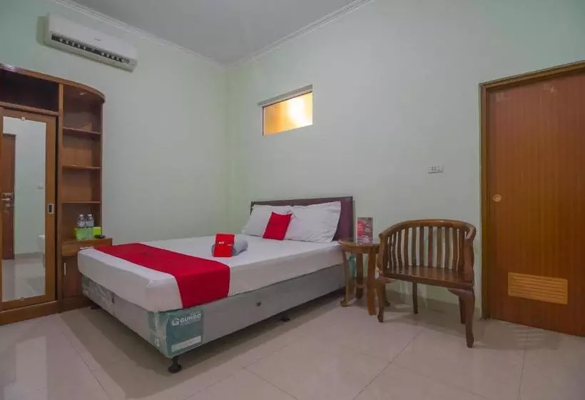 ホテル Reddoorz At Gatot Subroto Lampung