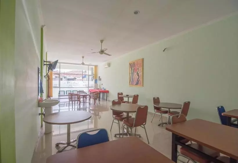 ホテル Reddoorz At Gatot Subroto Lampung