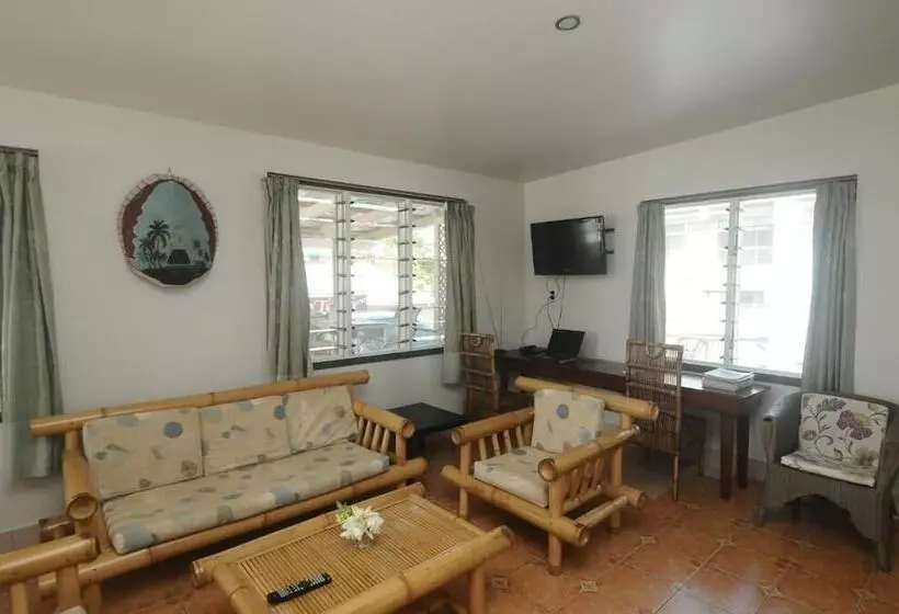 هتل Talofa Inn
