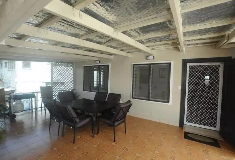 هتل Talofa Inn